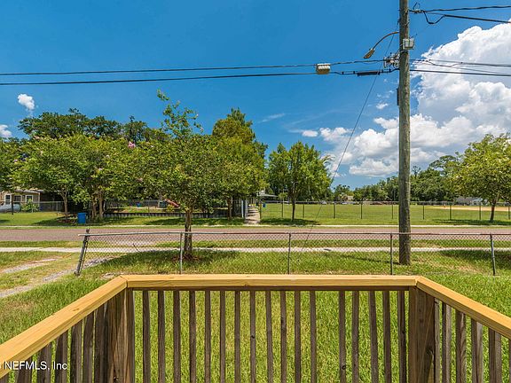 3rd image of 7060 MARVIN Avenue