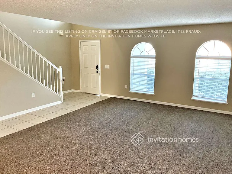 1754 McFarlane Ave — Photo 4