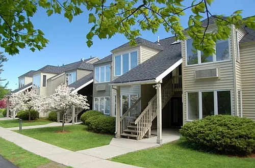 Foxhollow Apartments Photo 1