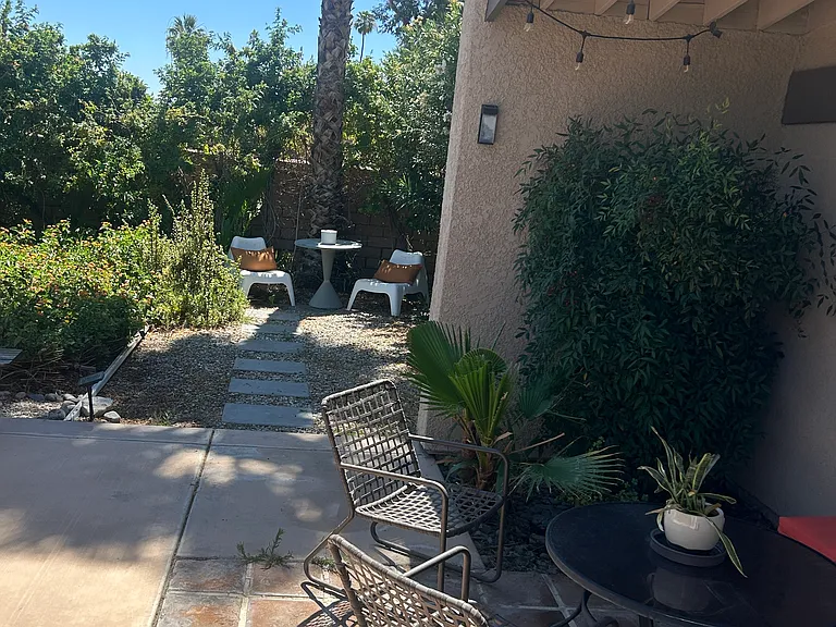 Catalina Way — Photo 18