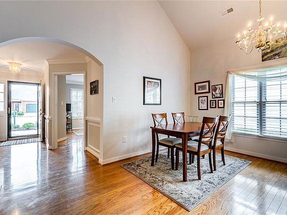 5th image of 5017 Hickory Downs Ct
