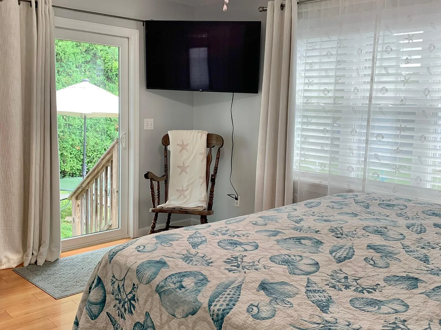 3 bed, 1139 sqft, $2,450 — Photo 4