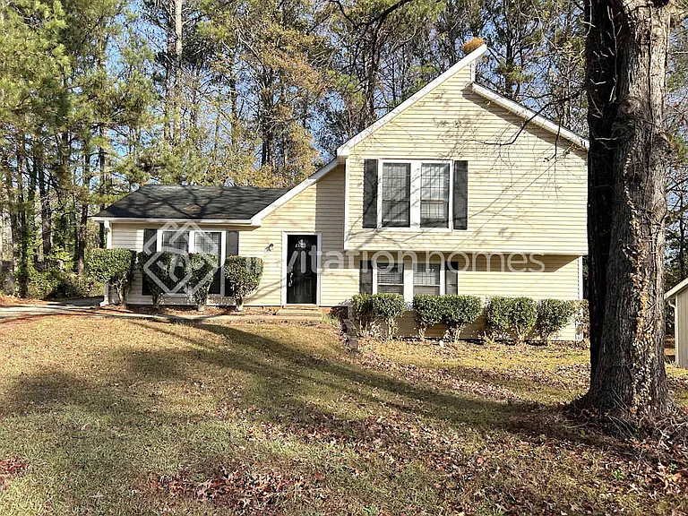 2413 Leslie Brook Dr — Photo 1