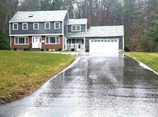 342 Middlesex Rd, Tyngsboro, MA 01879