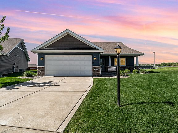 2nd image of 10037 W 130th Ln