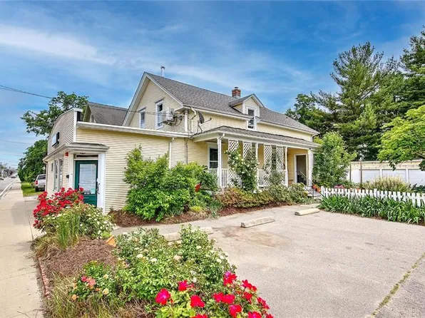 73 Child St, Warren, RI 02885