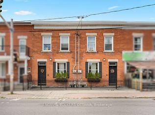 380 Booth St #378, Ottawa, ON K1R7K6