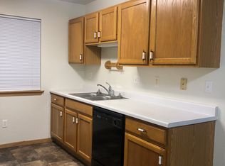 356 S Hill St, Salem, SD 57058