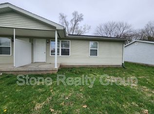 762 S Fulton St UNIT A, Clinton, IN 47842
