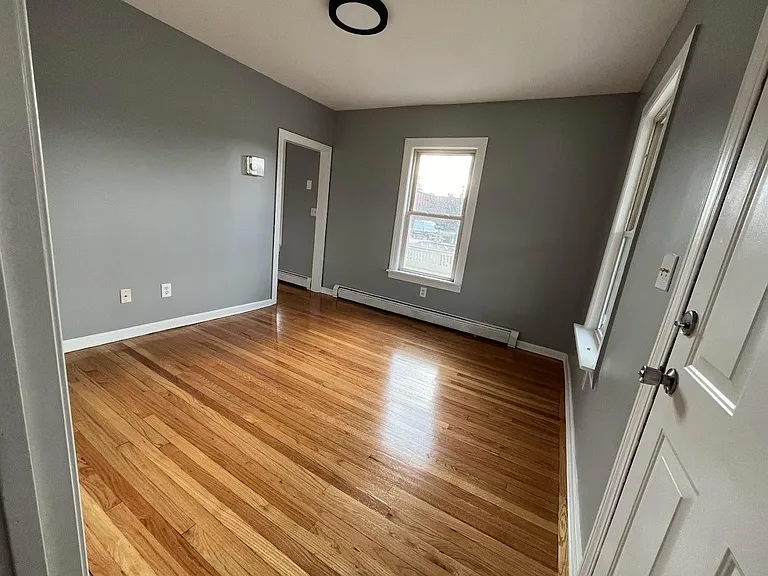 129 N Elm St #1 — Photo 9