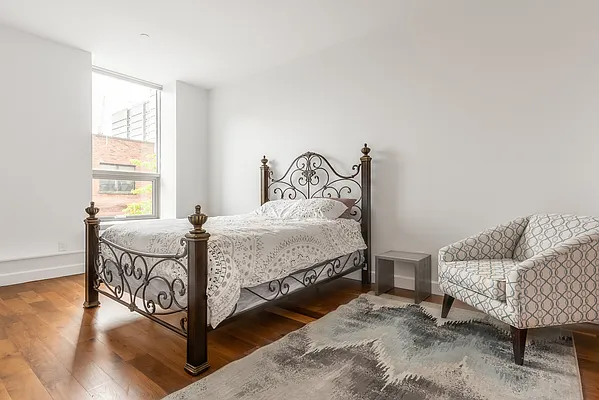 Sold by Modern Spaces | media 3