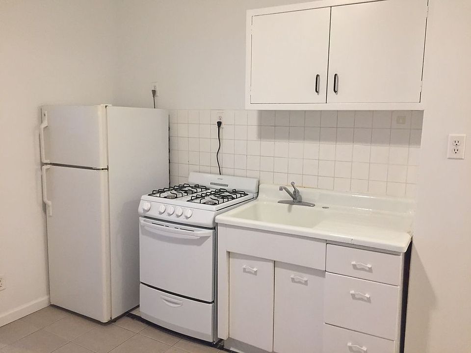 1st image of 170 Henry St APT 2B