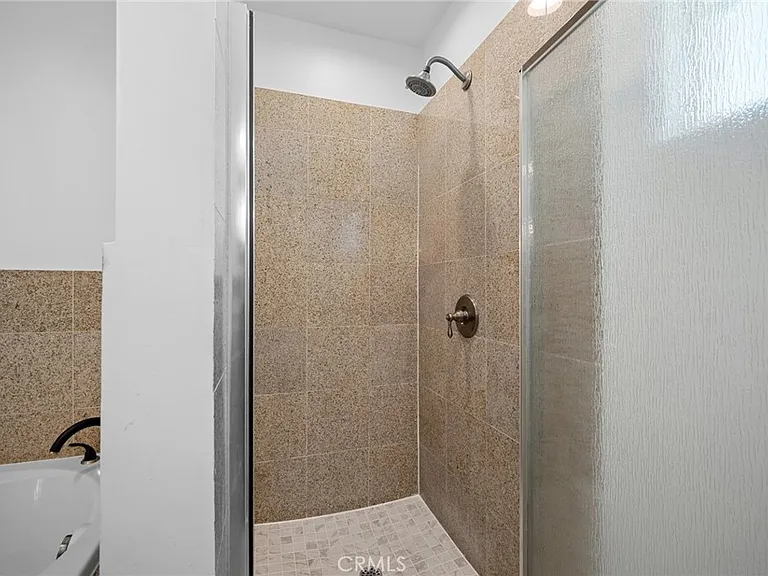 1010 Mariposa St — Photo 17