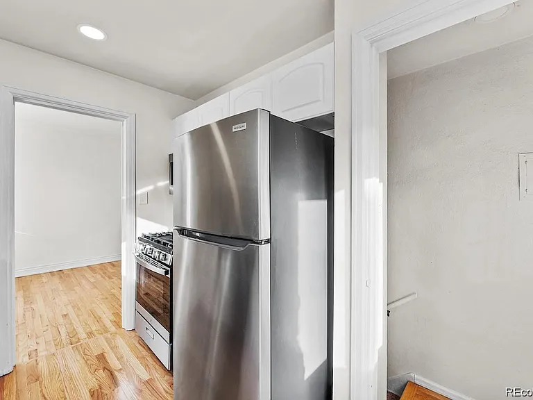 3085 Clermont St — Photo 14