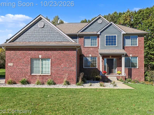 790 Heather Ct, Oxford, MI 48371