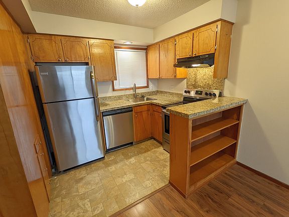 2nd image of 4405-4425 SE 15th Ave #4409