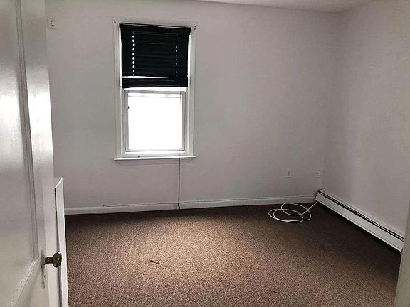 5th image of 182 Chandler Ave #2F