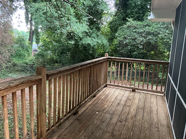 328 Hilderbrand Dr — Photo 15
