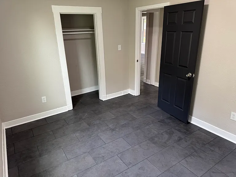 2760 Lola Ave — Photo 12