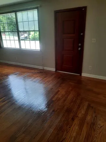 5922 Highway Ave — Photo 11
