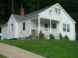 123 Church St, Rayland, OH 43943
