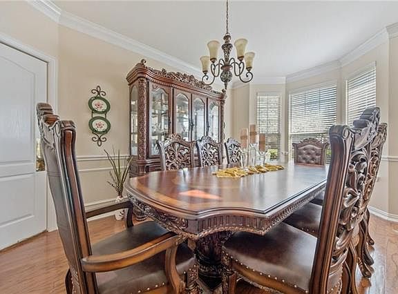 5th image of 8005 Strecker Ln