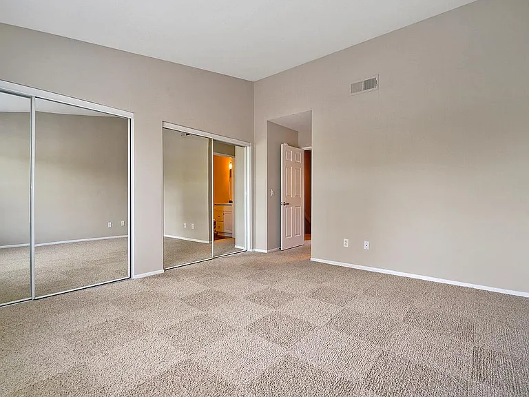 Sycamore Canyon Apartments — Photo 41