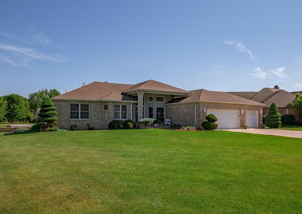 1st image of 68970 Eagle Cove Ct