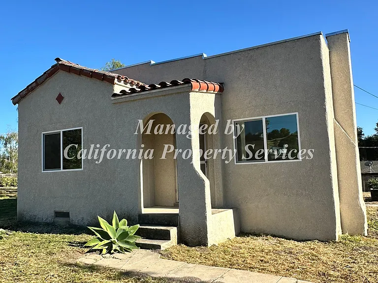 810 Huasna Rd — Photo 2