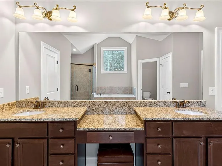 2607 Lulworth Ln — Photo 33