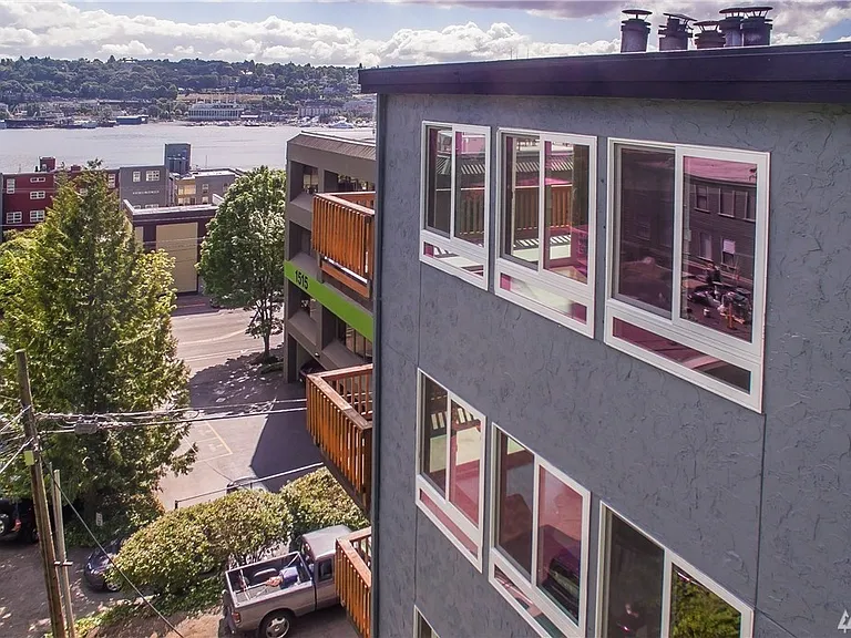 1530 Aurora Ave N #400 — Photo 12