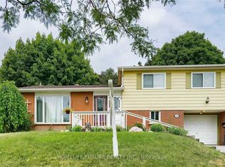 120 Parkway Ave, Markham, ON L3P 2H3