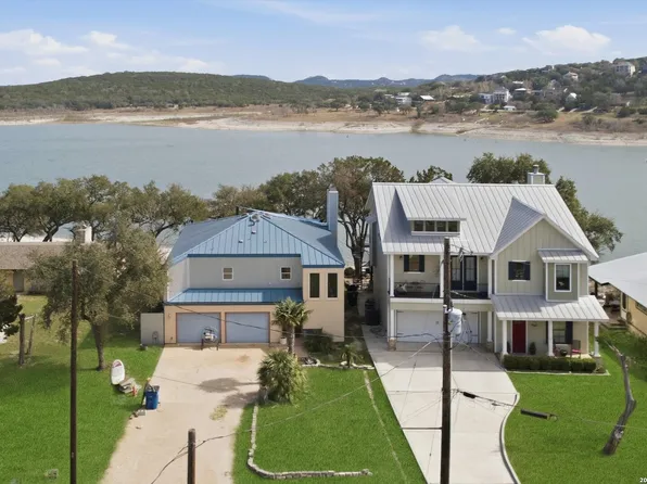 570 Rimrock Pass, Canyon Lake, TX 78133