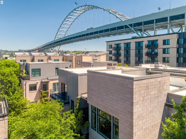 2030 NW 16th Ave, Portland, OR 97209