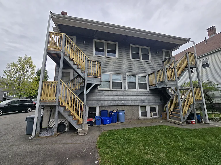 11 Guild St #2R — Photo 20