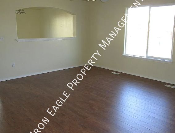 4th image of 5491 S Loughs Way