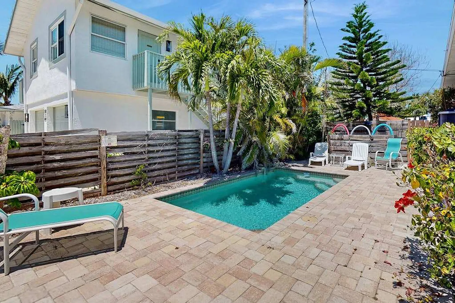 1 bed, 1.0 bath, 548 sqft, $3,292 — Photo 4