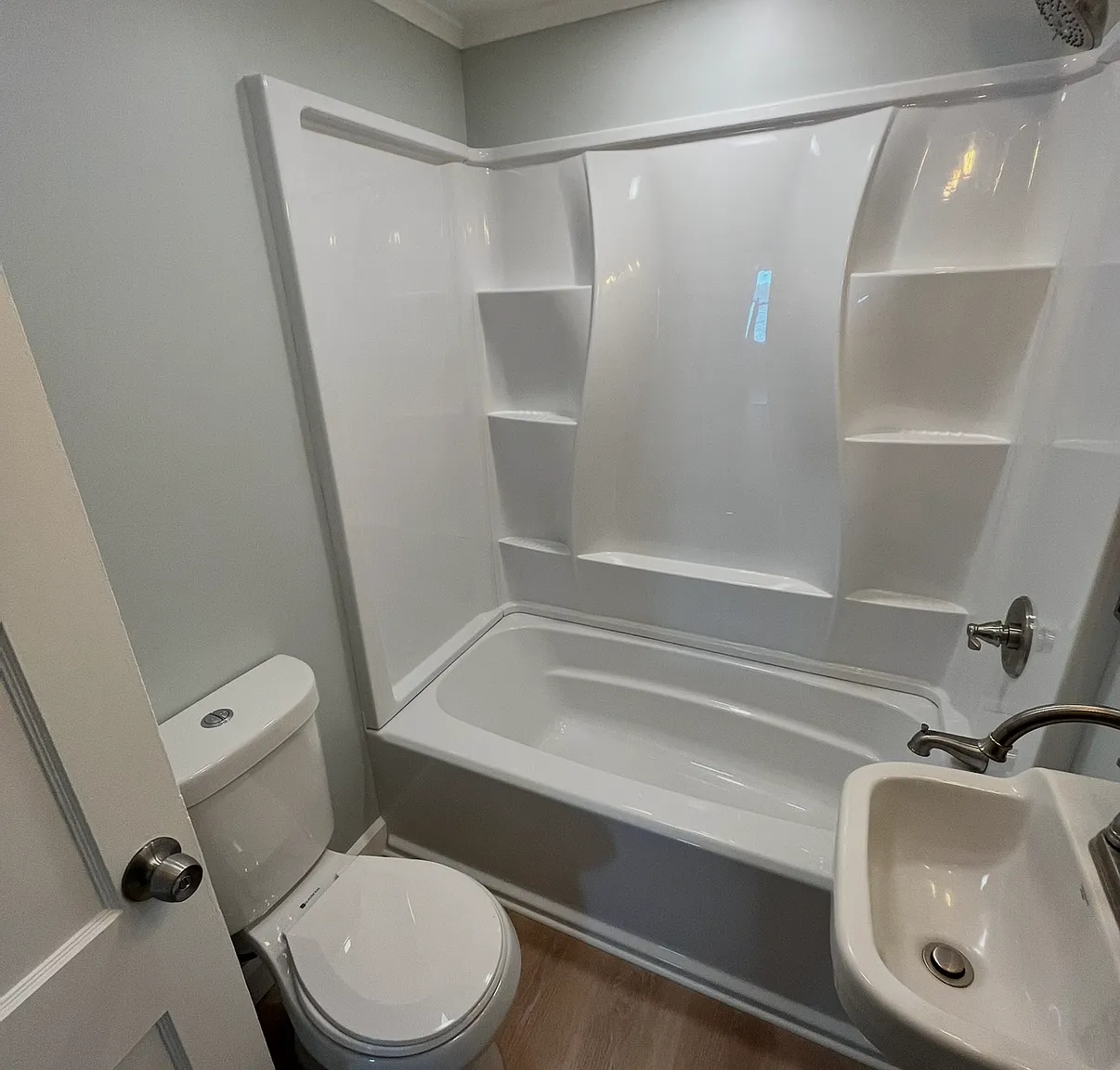 3 bed, 1200 sqft, $1,800 — Photo 3