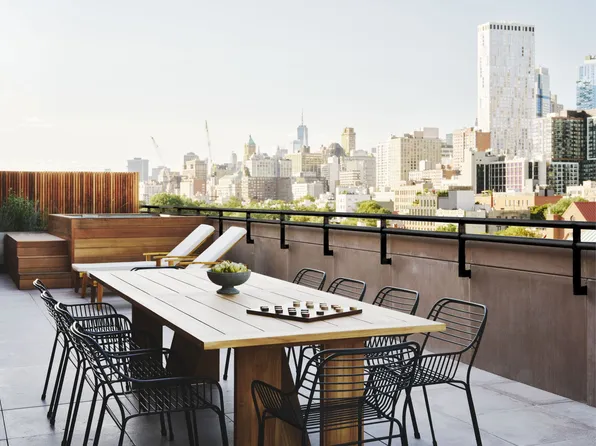 323 Bergen Street image 9 of 13