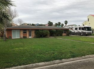 162 E Johnson Ave, Aransas Pass, TX 78336