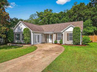 311 Robinhood Ln, Pensacola, FL 32526