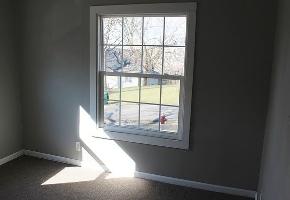 5th image of 312 Thayer Ave