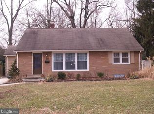 302 S Washington Ave, Moorestown, NJ 08057
