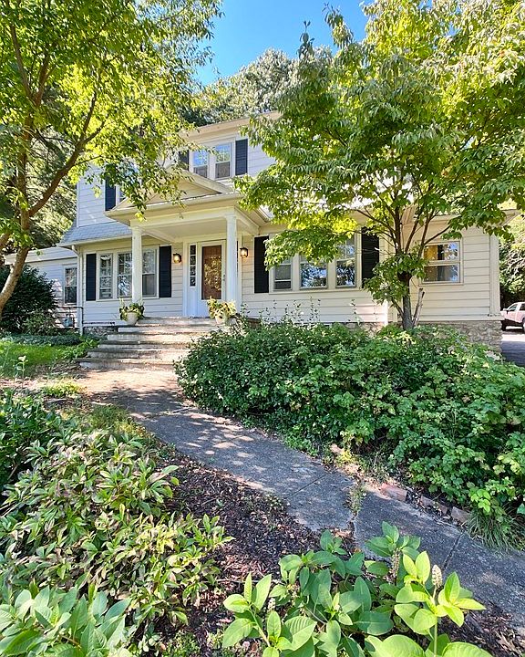 60 Flagg St, Worcester, MA 01602 Zillow