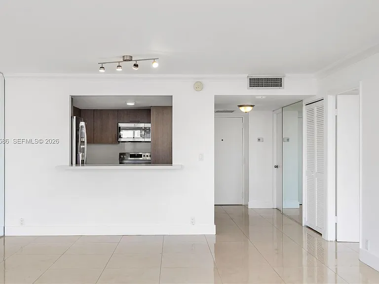 1901 Brickell Ave #B1903 — Photo 19