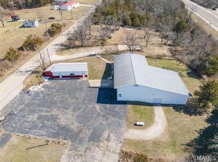 3136 Fountain City Rd, De Soto, MO 63020