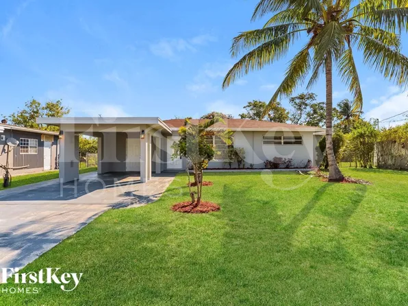 32 NW 42nd Ter, Fort Lauderdale, FL 33317