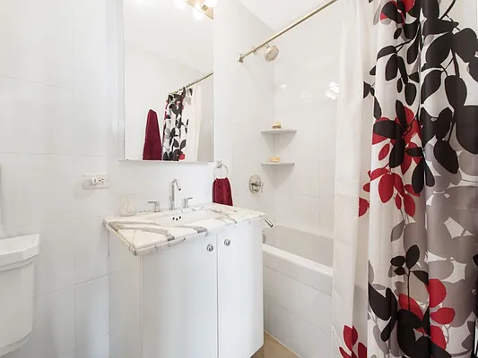 Sold by Sotheby's International Realty | media 9
