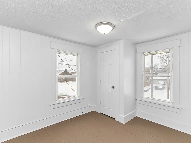 2202 Georgetown Rd NE — Photo 12