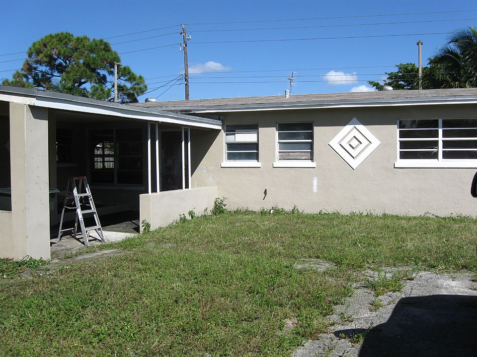 2nd image of 7091 Liberty St